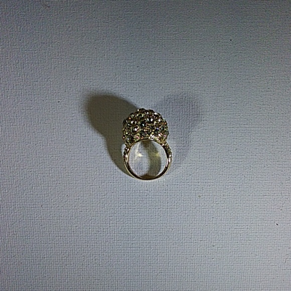 Rhinestone Cluster Dome Ring G-tone Sz 7 --50 - Picture 3 of 3